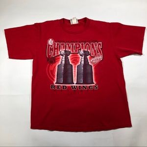 Vintage back-to-back red wings T-shirt
